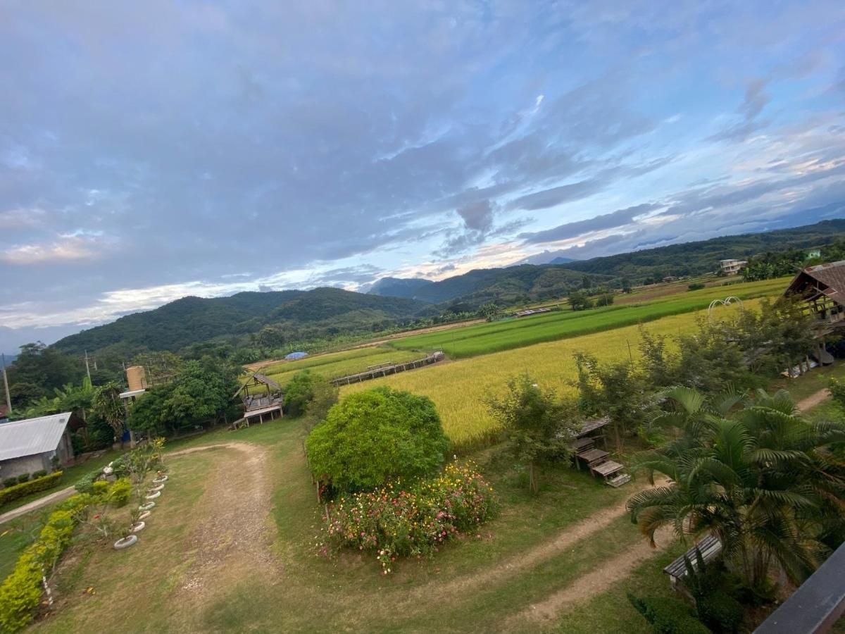 Bantaphan Homestay Nan Exterior photo