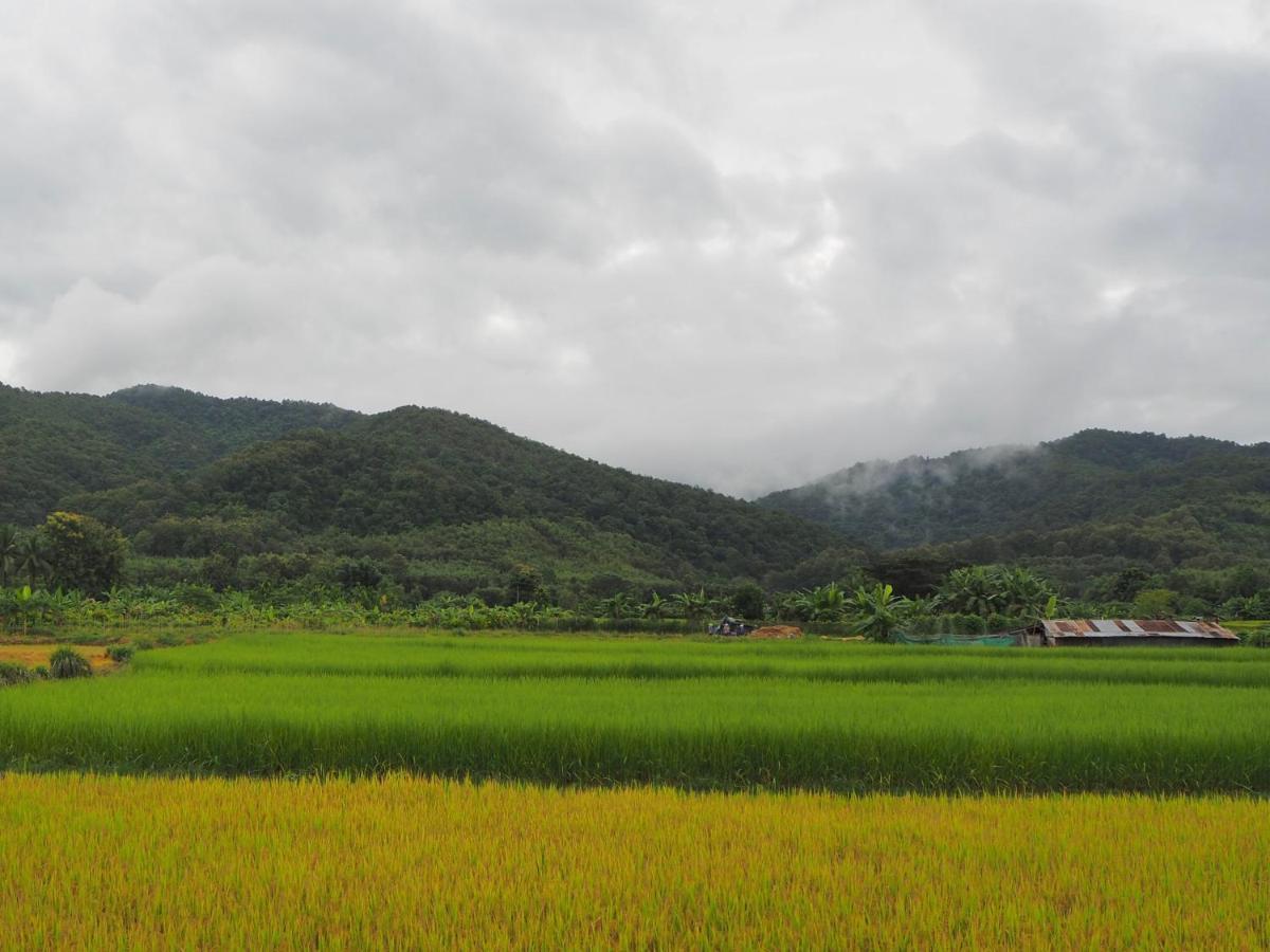 Bantaphan Homestay Nan Exterior photo
